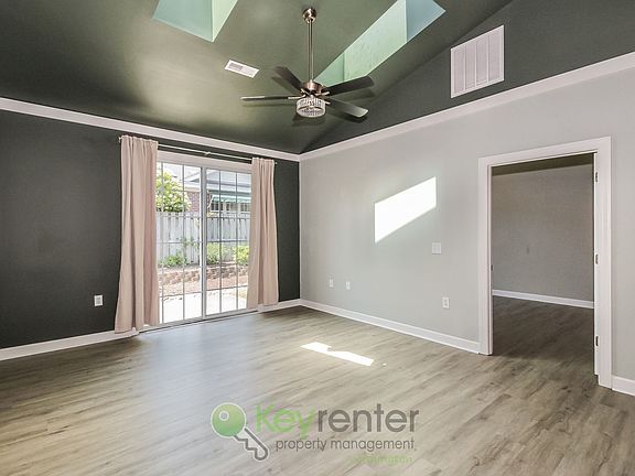 5th image of 5006 Carleton Dr Unit 135