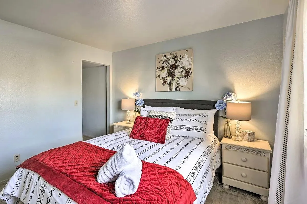 3550 Bay Sands Dr — Photo 2