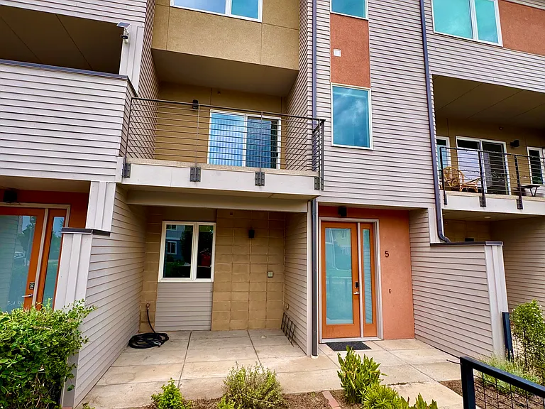 240 Urban Prairie Unit 5.