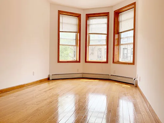 Rented by Compass | media 11