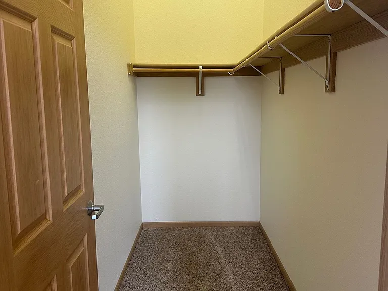 Madison Apartments — Photo 95