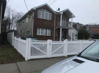 14754 Huxley St, Rosedale, NY 11422