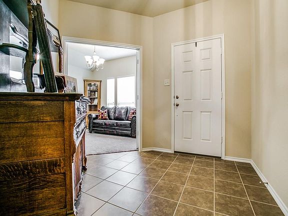 3rd image of 2736 Pecan Grove Dr