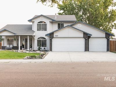 1527 E Lake Creek St, Meridian, ID, 83642