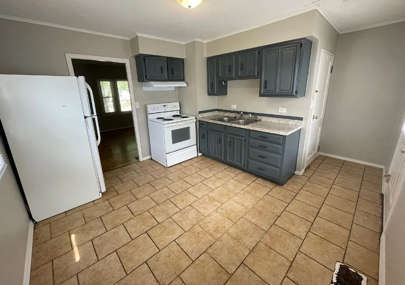 3BR Home Near Downtown Lafayette with Fenced-In Backyard & Garage — Photo 3