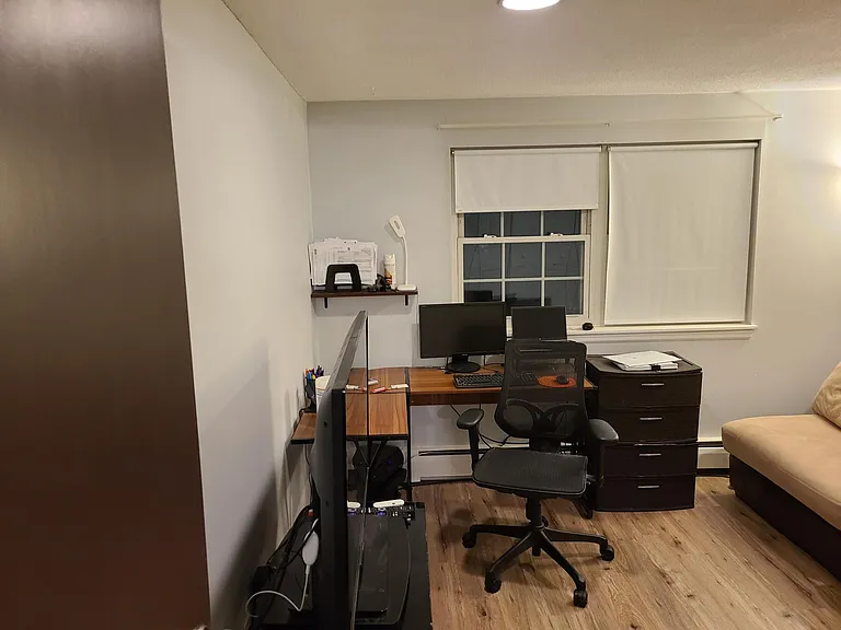 219 Rock St #G9 — Photo 11
