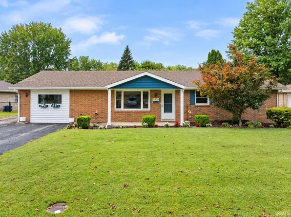 2405 N Colonial Ln, Muncie, IN 47304