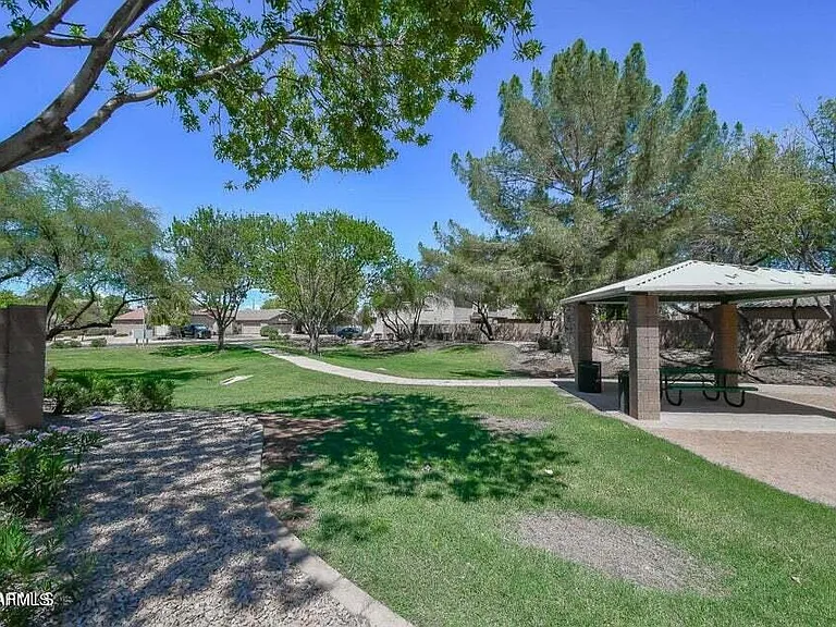 1737 E Morgan Ct — Photo 18