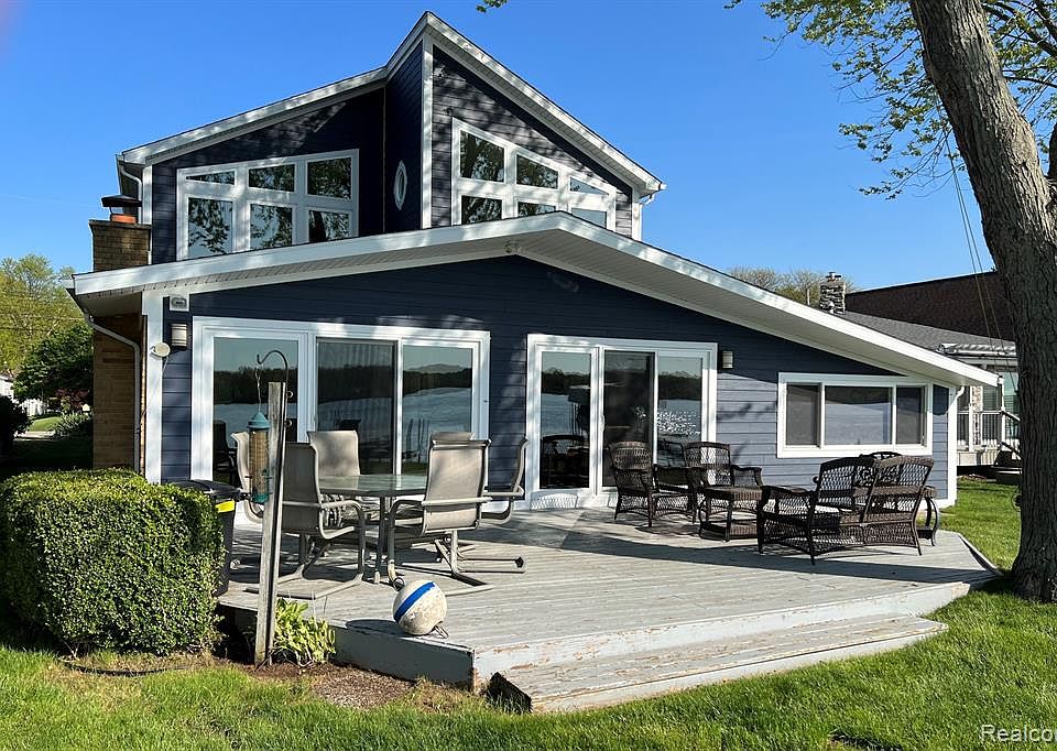 11442 Algonquin Dr, Pinckney, MI 48169 MLS 20230036324 Zillow