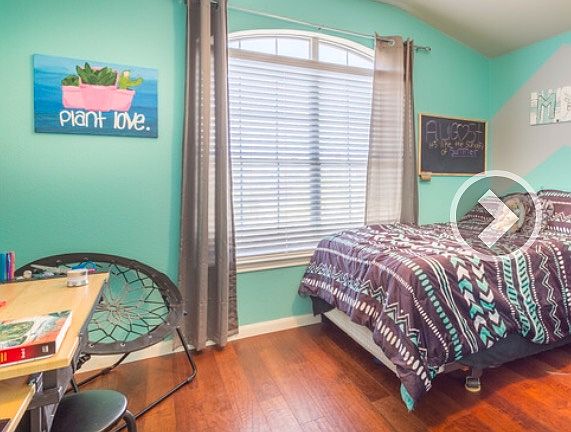 5th image of 25622 Coral Vine St