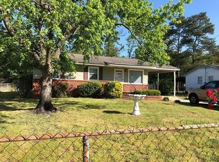 6411 Winthrop Dr, Fayetteville, NC 28311