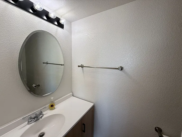 4810 Ardley Dr — Photo 15