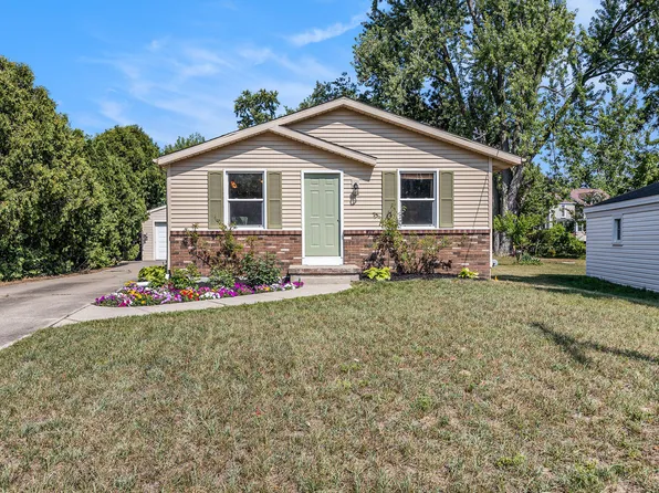 3054 Kensboro Ave NE, Grand Rapids, MI 49505