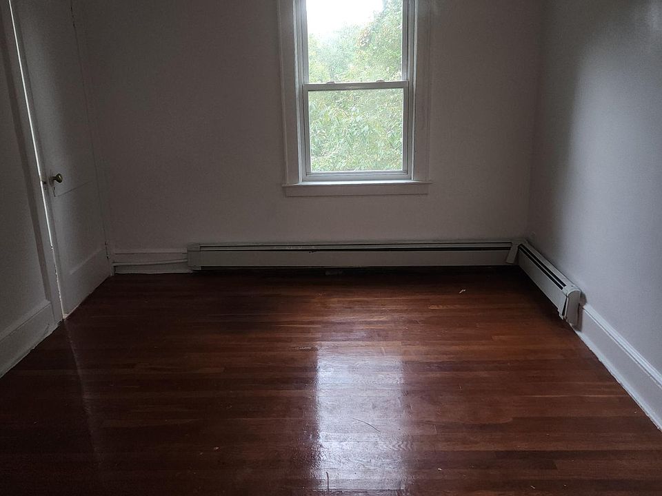 52 Cheshire Rd Prospect, CT Zillow Apartments for Rent in Prospect