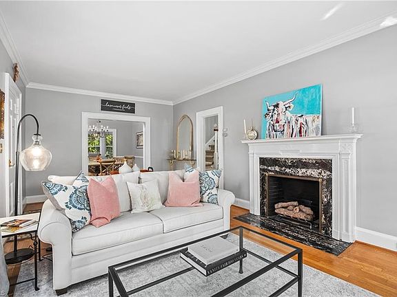 5th image of 602 A Hillcrest Dr #600