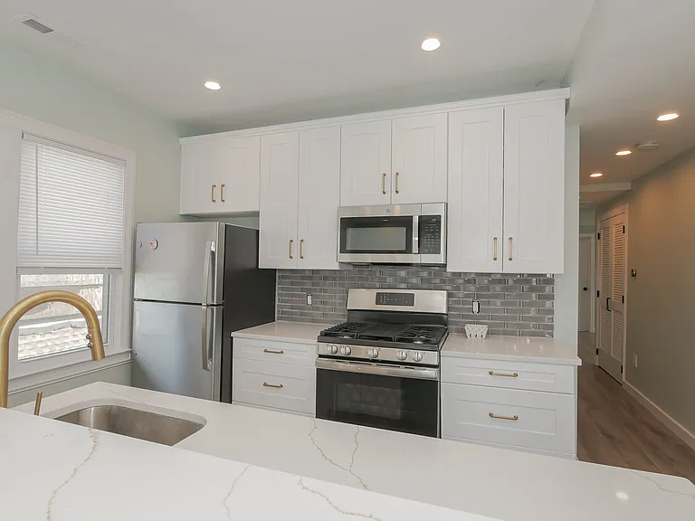 229 N Derby Ave #2 — Photo 11
