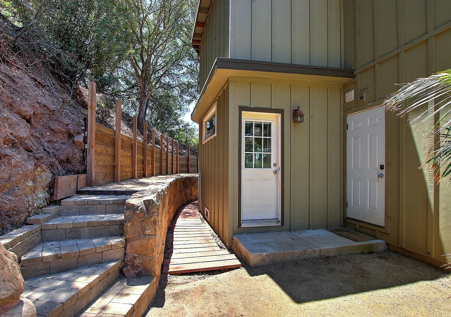 Astoundingly beautiful ocean view property! In the hills of Montecito — Photo 2