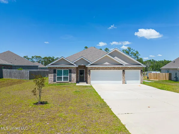11458 Leann Ct, Ocean Springs, MS 39564
