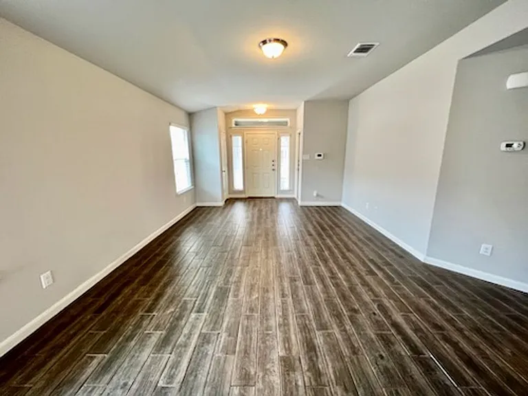 2277 Olive Hill Dr — Photo 4