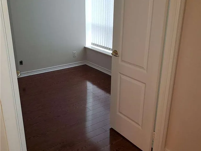 745 New Westminster Dr #312 — Photo 7