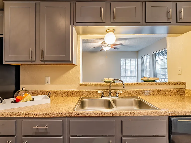 Oak Bend Apartments — Photo 18