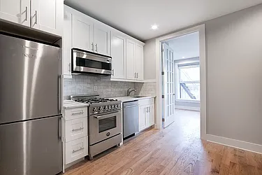 Rented by R New York