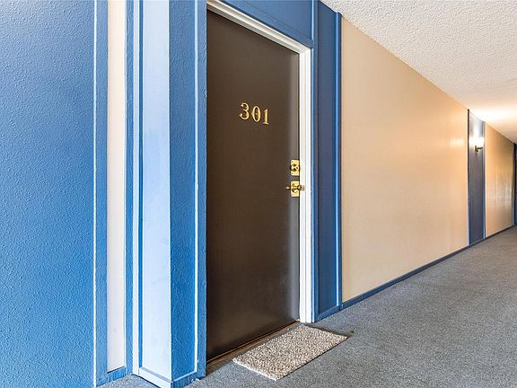 3rd image of 100 E Highline Cir Unit 301