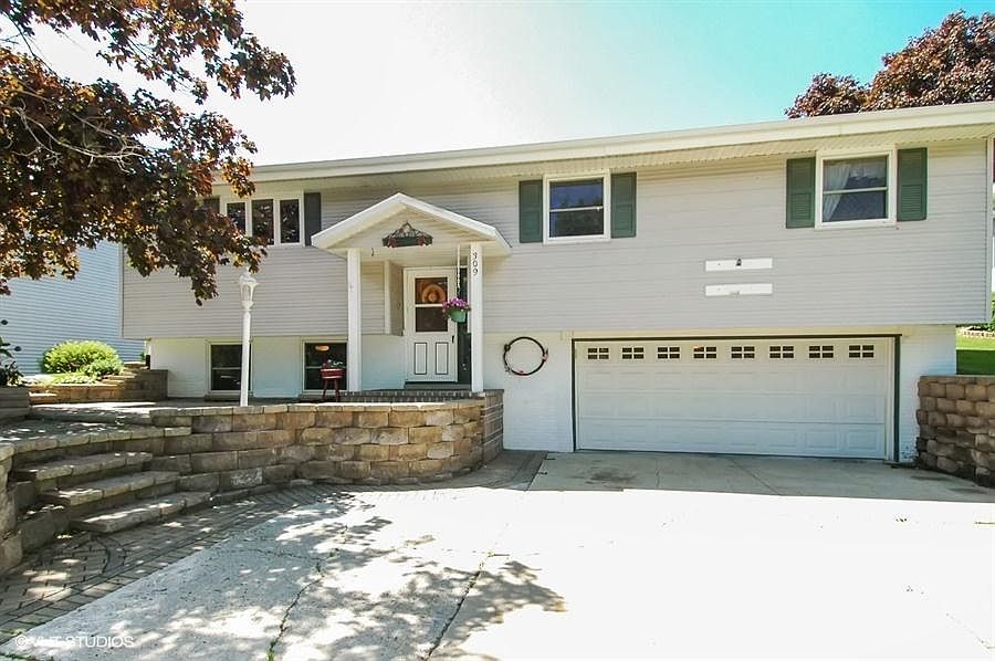 1st image of 309 Krieser Dr