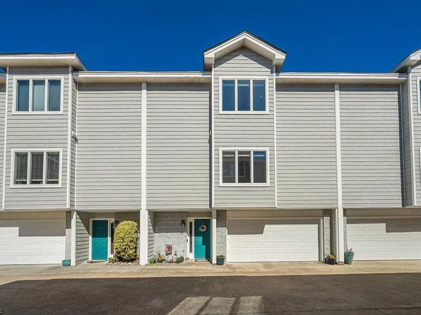 2308 Beach Castle Ln, Virginia Beach, VA 23451