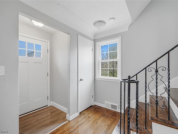 5th image of 3722 Lindholm Rd