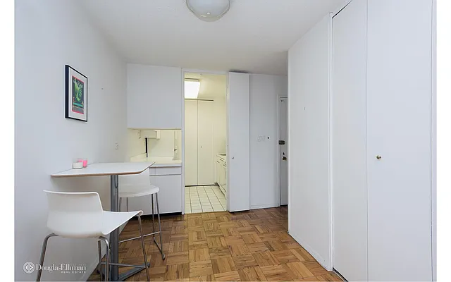 Rented by Douglas Elliman | media 7