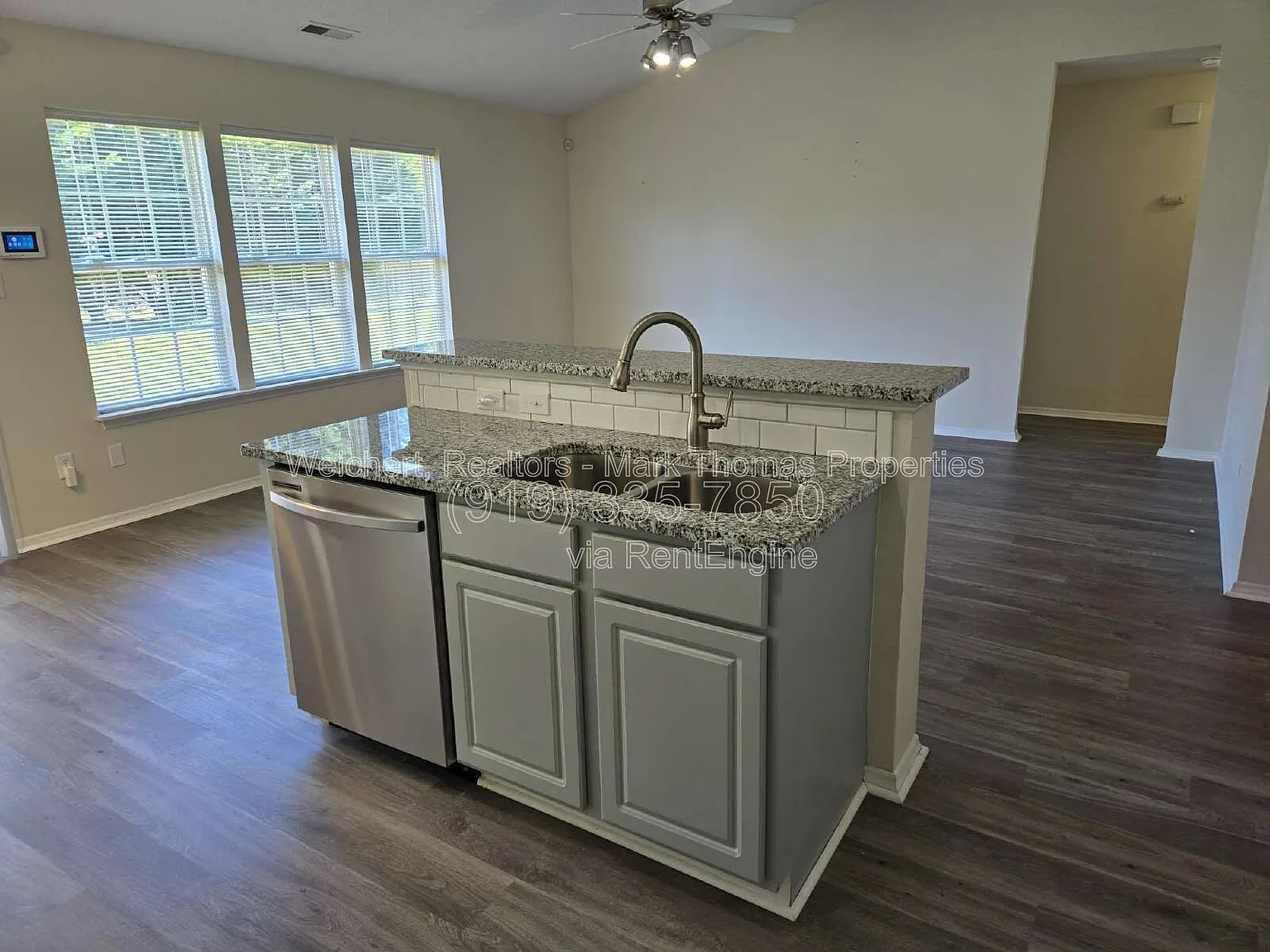 3 bed, 2.0 bath, 1135 sqft, $1,800 — Photo 3