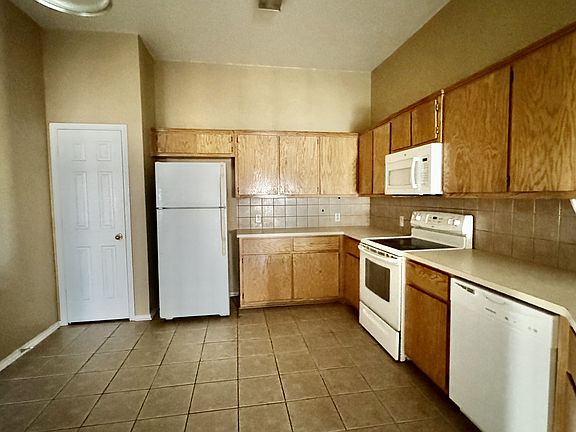 5th image of 212 Dale Earnhardt Dr