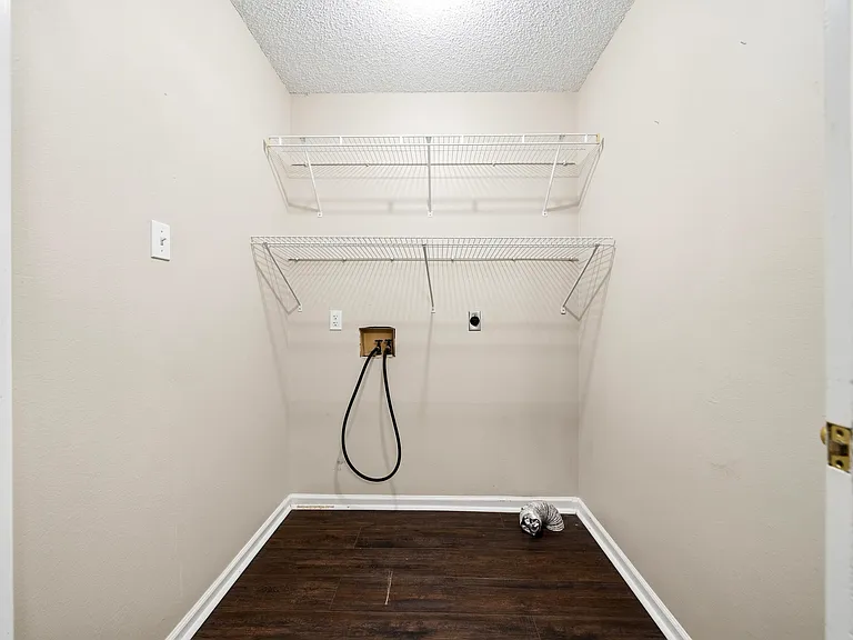 111 Jordan St — Photo 18