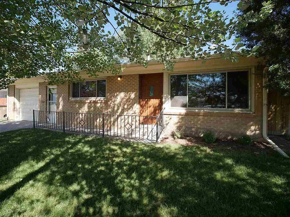 1619 Spring Creek Dr