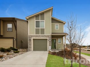 705 Grissom Dr, Colorado Springs, CO 80915