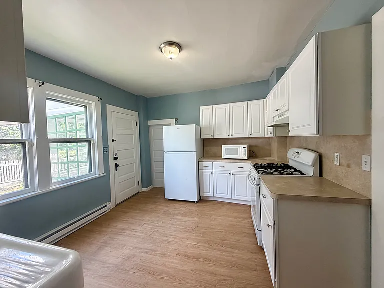 715 Alder St #1 — Photo 10