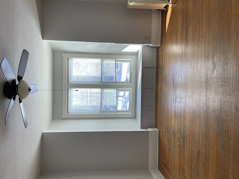 Raymond Flats — Photo 38