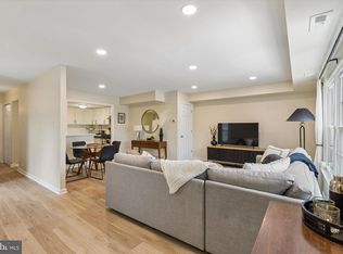 437 Old Forge Xing #437, Devon, PA 19333