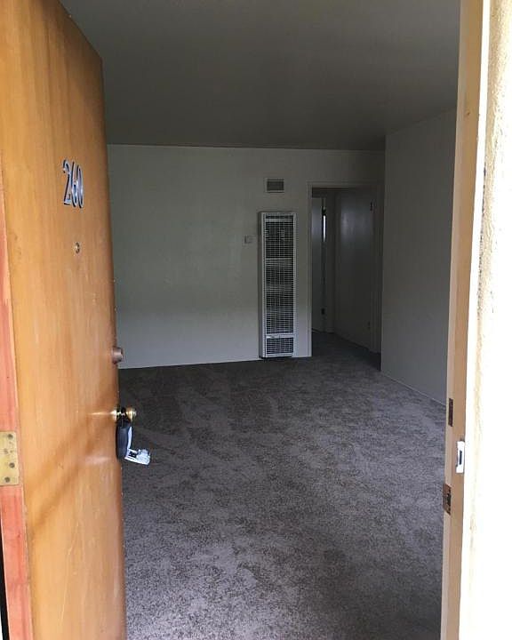 1st image of 260 Homer Ave