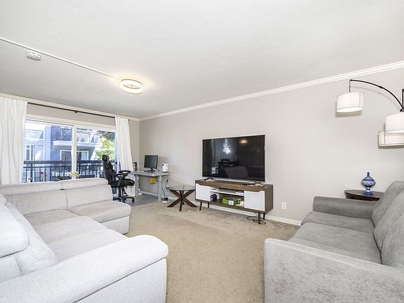 3rd image of 183 Del Medio Ave APT 206