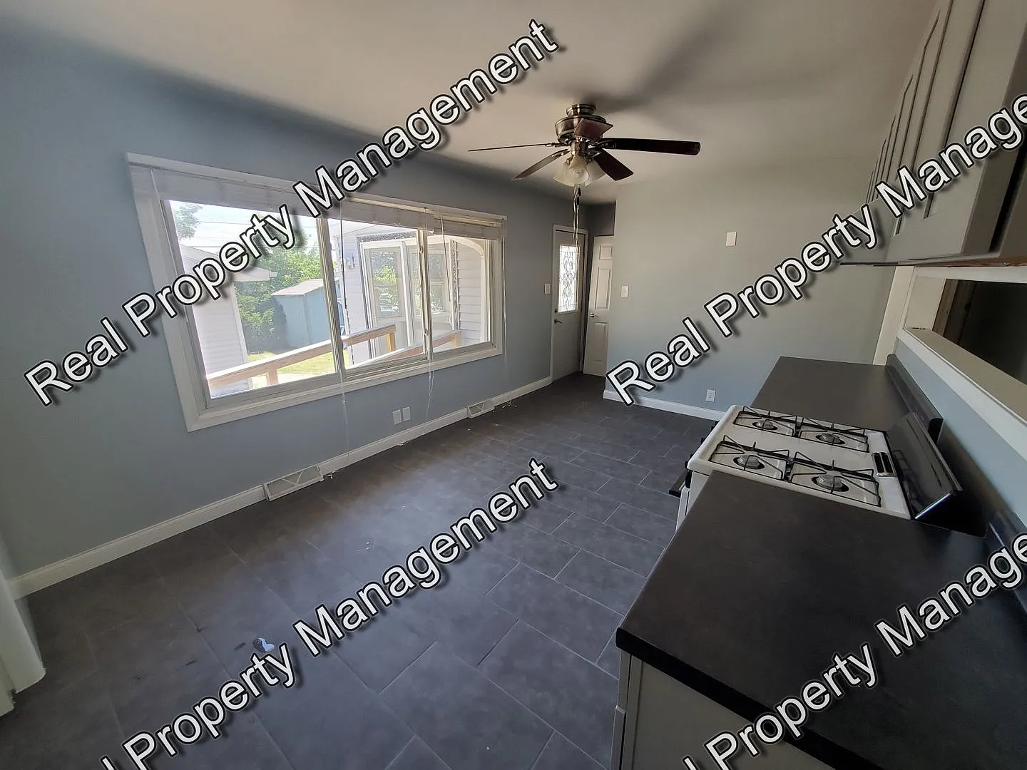 Three Bedroom Crown Point Ranch — Photo 4