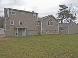 1778 Stein Dr, Bay Shore, NY 11706