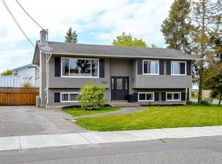 10328 Bowerbank Rd, Sidney, BC V8L 3L4