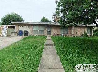 103 E Crestline Dr, San Antonio, TX 78201
