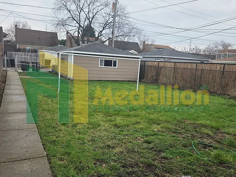 9312 S Peoria St — Photo 17