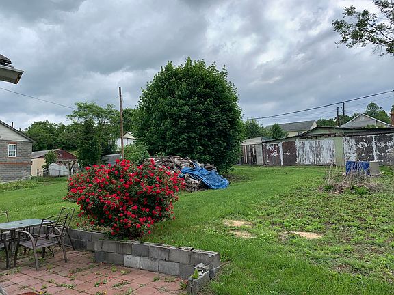 2nd image of 529 N Beverly Ave