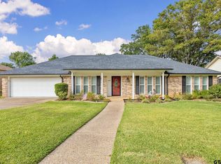 601 Carriage Dr, Tyler, TX 75703