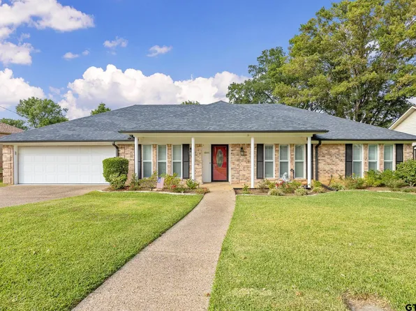 601 Carriage Dr, Tyler, TX 75703