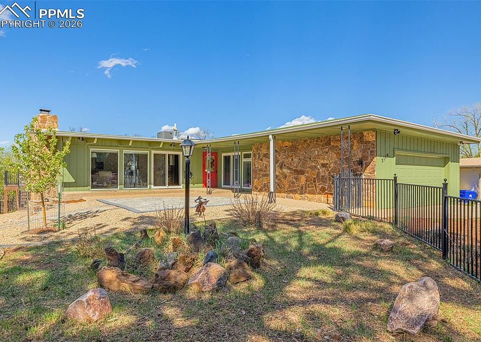 1st image of 2110 Hercules Dr